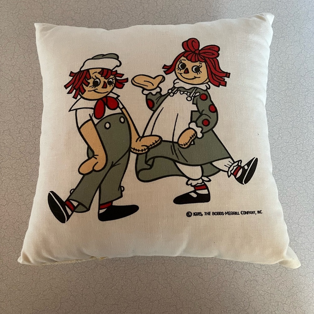 Raggedy Ann & Andy Throw Pillow